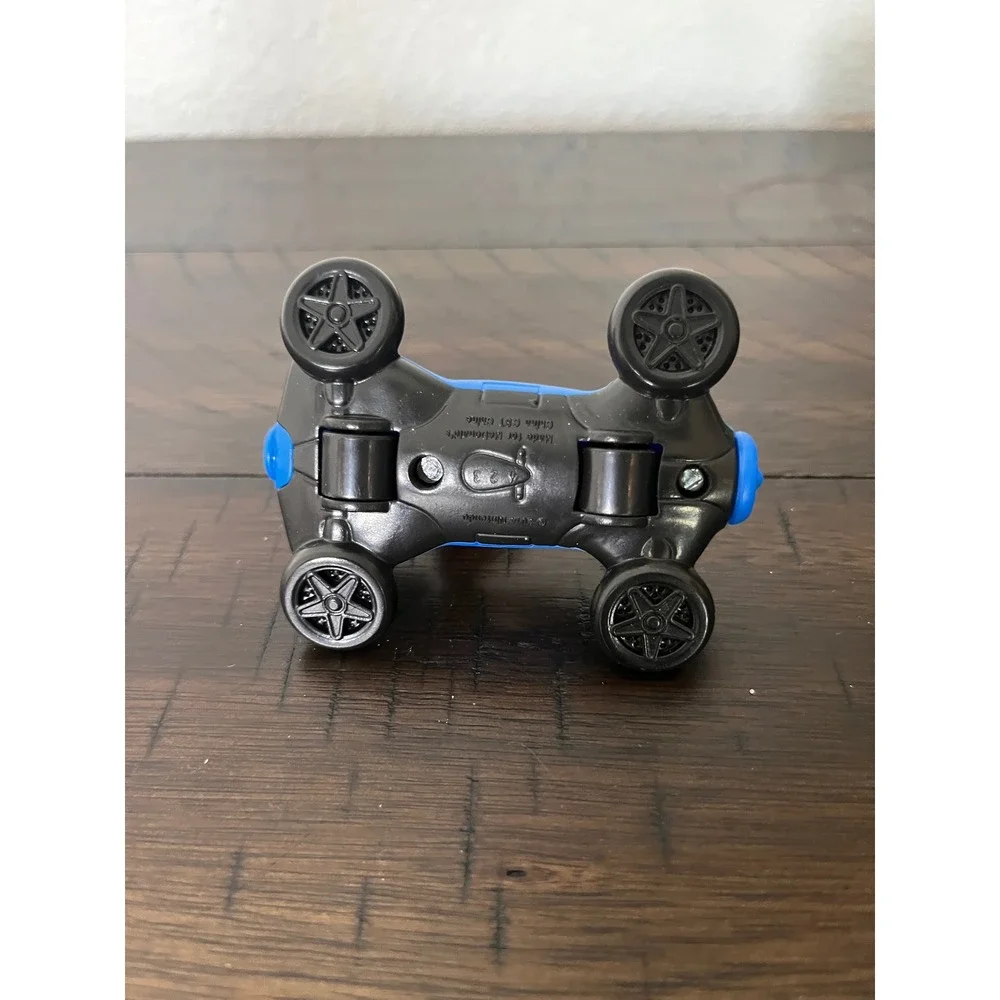 Nintendo Mario Kart 8 Luigi Blue Mach 8 Kart 2014 McDonald's Happy Meal Toy